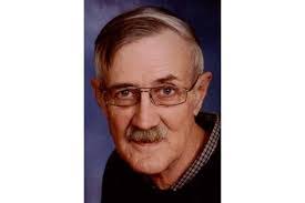 Dixie Sawyer's Instagram, Twitter & Facebook