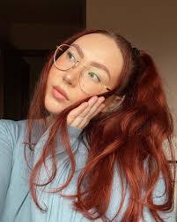 Lindsey Cooley's Instagram, Twitter & Facebook