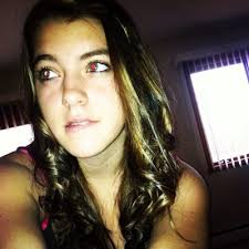 Alexis Whyte's Instagram, Twitter & Facebook