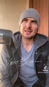 Le plus difficile en couple, c'est d'aimer quelqu'un et de se séparer  🥹😌🌟 #separation #aimer #amour #couple #vincentblitch #viedecouple  #divorce