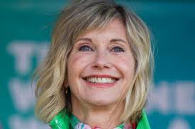 Kim novak tuesday 16 feb 2021 9:49 pm sorry, this video isn't available any more. Olivia Newton John Tuvo Que Aprender A Andar Tras Su Tercer Diagnostico De Cancer Celebrities