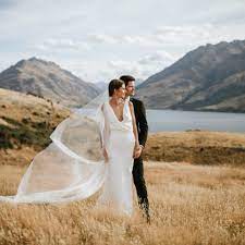 With over 80 years experience, woolf photography is wellingtons leading and trusted photography studio. All The Viral Wedding Photos The Internet Fell In Love Nz Wedding Photographer Cost