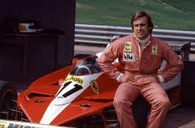 He scored 12 podiums and 4 victories with his first team, where he drove almost 5 season's. Elqp3ggwqtpyim