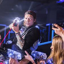 Laserzone Die Location Fur Euren Lasertag Juggesellenabschied