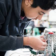 MANHATTAN BEACH EDUCATION FOUNDATION ANNUAL REPORT & HONOR ROLL