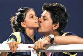 Последние твиты от shubman gill (@realshubmangill). Srk And His Daughter Suhana They Are Twins Srk Shahrukh Bollywood Shahrukh Khan Shahrukh Khan Family Bollywood Stars