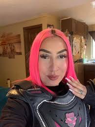 Who loves pink? Not my color 😁😁❤️❤️