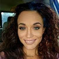 Heather Greeson's Instagram, Twitter & Facebook