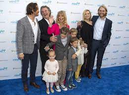 Goldie and kurt share one son together, wyatt russell, 34, who they raised along with kate, 41, and her brother oliver hudson, 44, along with kurt's eldest son, boston russell, 41. Oliver Hudson Kurt Russell Goldie Hawn Wyatt Russell And Kate Hudson With Kids Ryder Robinson Wilder Celebrity Families Goldie Hawn Celebrity Entertainment