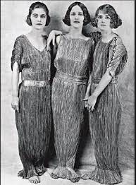 Italian lighting centre fortuny pleats collection clothes. Fortuny Experiments Grimilde Malatesta