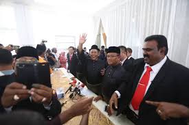 Penolakan juga karena golongan itu bertentangan dengan adat dan budaya. Aminuddin Janji Tadbir Ns Lebih Baik