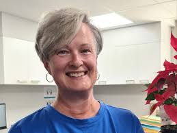 Three women tell of weeks, months waiting for mammogram services in  Tasmania, despite millions pledged in 2019