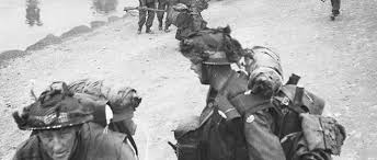 Le débarquement en normandie, qui a eu lieu le 6 juin 1944, a eu pour objectif de reprendre la france occupée par les allemands. Debarquement Le 6 Juin 1944 En Chiffres Le Point