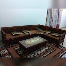 Membahas model kursi tamu yang umumnya digunakan adalah yang terbuat dari bahan kayu. Jual Kursi Meja Tamu Sudut Kayu Jati Ukiran Model Asmat Furniture Asli Jepara Di Lapak Central Djava Furniture Bukalapak