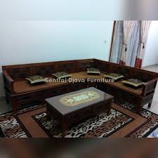 Dibuat dengan menggunakan material kayu jati tpk perhutani berkualitas, produk kursi tamu jati ukiran ini sangat kokoh serta nyaman untuk disinggahi. Jual Kursi Meja Tamu Sudut Kayu Jati Ukiran Model Asmat Furniture Asli Jepara Di Lapak Central Djava Furniture Bukalapak