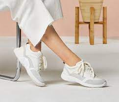 Bottega veneta's famous intrecciato design is a storied classic of the brand, revealing its rich heritage of marrying luxury designs with exquisite craftsmanship, as showcased by these black. Official Earth Shoes Canada Earthshoes Ca