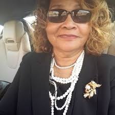 Ella Mae Samuels (@EllaMaeSamuels)