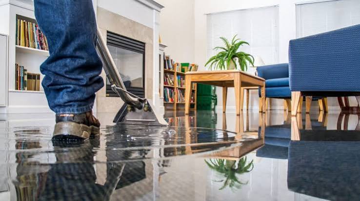 Water Damage Restoration – Cleaning & Restoration Services