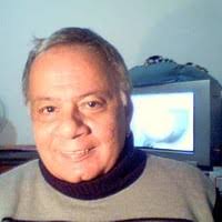 Reynaldo rayol começou a cantar nos anos 50 e participou da primeira edição do programa jovem guarda, ao lado de nomes como roberto carlos, wanderlea e erasmo carlos. 30 Rayol Profiles Linkedin