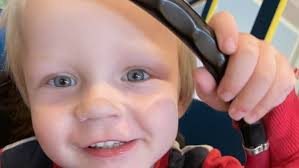 To-årige Valdemar skulle med bussen hjem, men der ventede hans mor en  voldsom overraskelse, da chaufføren ringede på: 'Jeg var rasende