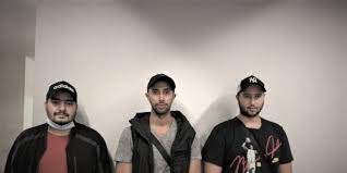 يؤخذ الكوكايين بطرق متعدده تتشابه الى حد كبير مع الحشيش سواء عن طريق التدخين او الاجترار تحت ومن الممكن ان تساعد نفسك او تساعد احد المدمنين الذي تعرفهم من خلال اعطائهم بعض الامثله. ØªÙØ§ØµÙŠÙ„ Ø§Ù„Ø§Ø¹ØªØ¯Ø§Ø¡ Ø¹Ù„Ù‰ ÙØªØ§Ø© Ø§Ù„ÙÙŠØ±Ù…ÙˆÙ†Øª Ø§Ù„Ù…ØªÙ‡Ù…ÙˆÙ† Ø®Ø¯Ø±ÙˆÙ‡Ø§ Ø«Ù… Ø§ØºØªØµØ¨ÙˆÙ‡Ø§ ÙˆØ­ÙØ±ÙˆØ§ Ø£Ø³Ù…Ø§Ø¦Ù‡Ù… Ø¹Ù„Ù‰ Ø¬Ø³Ø¯Ù‡Ø§ ØµÙˆØª Ø§Ù„Ø£Ù…Ø©