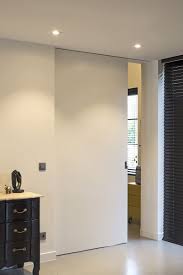 Porte Coulissante De Hauteur De Piece Ou Paroi Mobile Avec Poignee Cuvette Affleurante En Inox Deuren Interieur Binnendeuren Schuifdeur