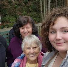 What could be wrong with a robin that doesn't fly?