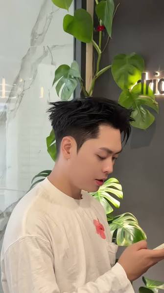 E D R I C H A I R S T U I O | TÓC XẸP, KHÓ VÀO FORM? THỬ EDRIC PERM. Không  chỉ là uốn xoăn. Edric Perm tập trung tạo độ phồng, texture và form tóc phù  hợp với gương... | Instagram