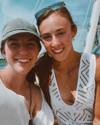 Erin Jankowski's Instagram, Twitter & Facebook