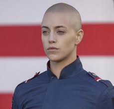 Luna: "@temptoetiam Syd dans One day …"