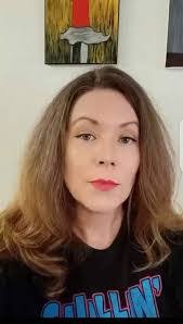 Jessica Crafton's Instagram, Twitter & Facebook