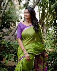 (i) deepika padukone in blue saree Actress Priya Bhavani Shankar Green Saree Photoshoot