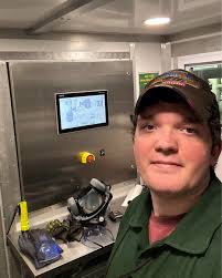 What did oil refinery workers do in South Philly during the 1950s and 60s?