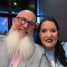 Jason Hundley's Instagram, Twitter & Facebook