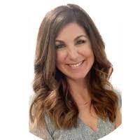 Natalie Farris's Instagram, Twitter & Facebook