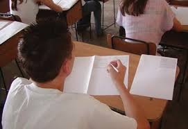Vineri, 21 iunie, este programată proba la limba și literatura maternă, iar primele rezultate la evaluare națională 2019 vor fi publicate marți, 25 iunie, până la ora 12:00, în centrele de examen. Perle La Evaluarea NaÈ›ionalÄƒ 2013 Corectorii UimiÈ›i De IgnoranÈ›a Elevilor Dcnews