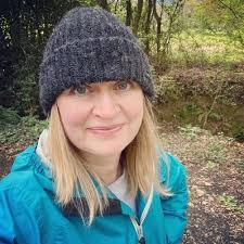 Lynne Drew's Instagram, Twitter & Facebook