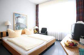 Este hotel goza de una. Hotel An Der Therme Bad Sulza Zimmer Fotos Und Bewertungen Tripadvisor