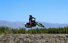 El piloto sanjuanino alberto wey zapata bacur murió al ser atropellado por dos rivales luego de caer de su moto en plena competencia. Wey Zapata 124 Facebook