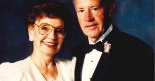 Beverly Rife's Instagram, Twitter & Facebook