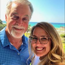 Who are recommended realtors for renting a home in Leander, Texas?