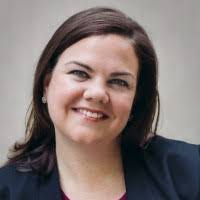 Cara Carson's Instagram, Twitter & Facebook