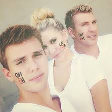 Claudia Pan's Instagram, Twitter & Facebook