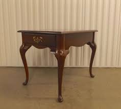 Wonderful Bassett Furniture Queen Anne Cherry End Side Table Pad Feet Drawer Bassett Furniture Table Pads Furniture