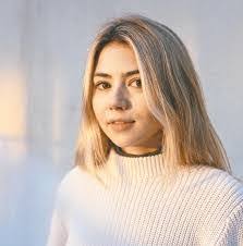 Grace Mortensen's Instagram, Twitter & Facebook