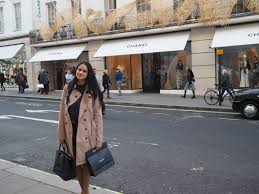 Women fur coat 2020 new winter ladies long sleeve short style wool jacket warm fashion outwear manteau femme european winter women black camel color overcoat quilted cashmere coat take a close look at the stylish woman coat with amazing designs. 6 Ways To Wear A Trench Coat While Traveling Luxury Voyager