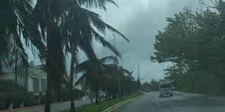 A strengthening tropical storm zeta is expected to become a hurricane monday as it heads toward the eastern end of mexico's. En Vivo Sigue La Trayectoria De Zeta
