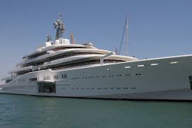 She was built by blohm + voss in 2010. Barcelona Eclipse Yacht Cuno Sieber Flickr