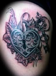 Angel wing tattoo on back of neck. Pin Von Hybrid Angel Auf Tattoo Inspiration Tattoo Designs Tattoos Frauen Fusstattoos