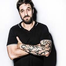 Rafi bastos is one of the most important and well respected comedians in latin america. Rafinha Bastos Pode Pegar Pena De Ate 3 Anos Por Caso Wanessa Geledes
